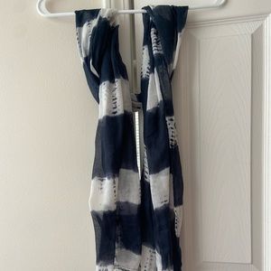 New D&Y scarf shawl wrap with fringe